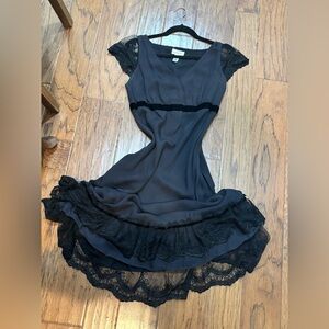 Black Silk Lace Trim Dress LOFT Ann Taylor Romantic Vintage Inspired Size 6